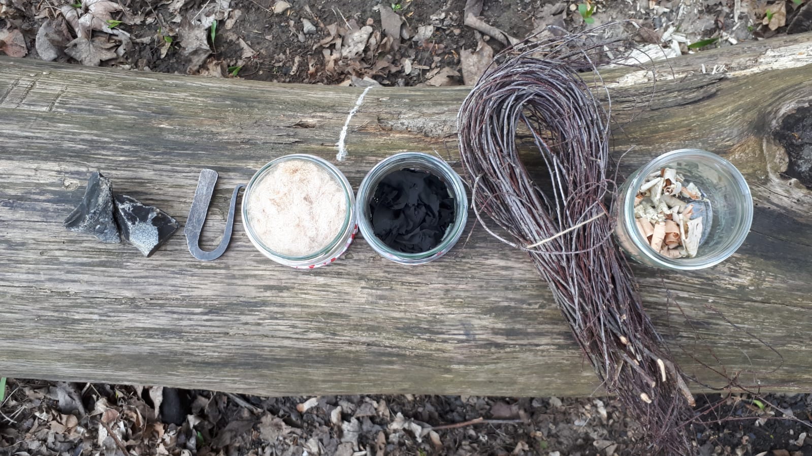 Handwerkszeug zum Feuer machen